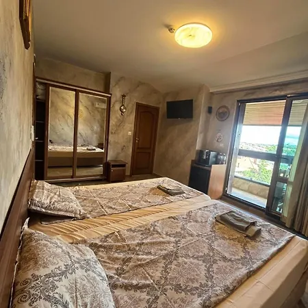 за гости в - 2 Apartment